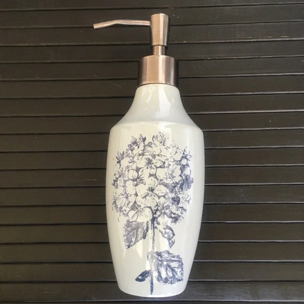 new Nine & Co. Navy Blue Botanicals CERAMIC Bathroom Soap Dispenser + Tumbler